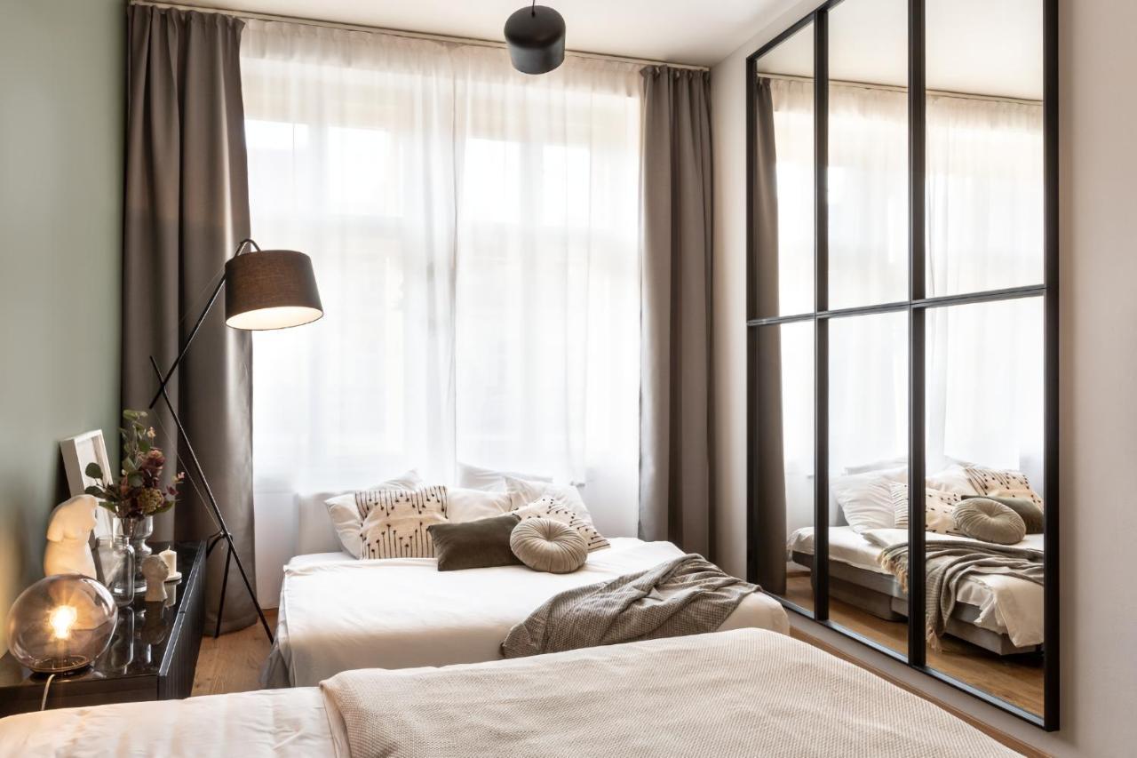 Turnkey I Main Bus Station Apartments Praga Zewnętrze zdjęcie
